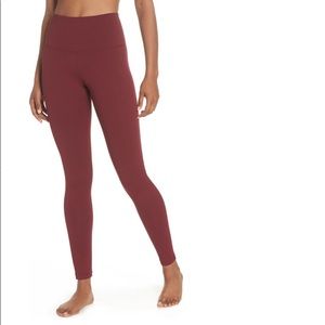 Zella Live In High Waist Leggings. Color: Red Tannin